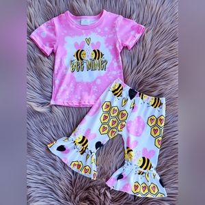 Bee Mine Bell Bottom Set